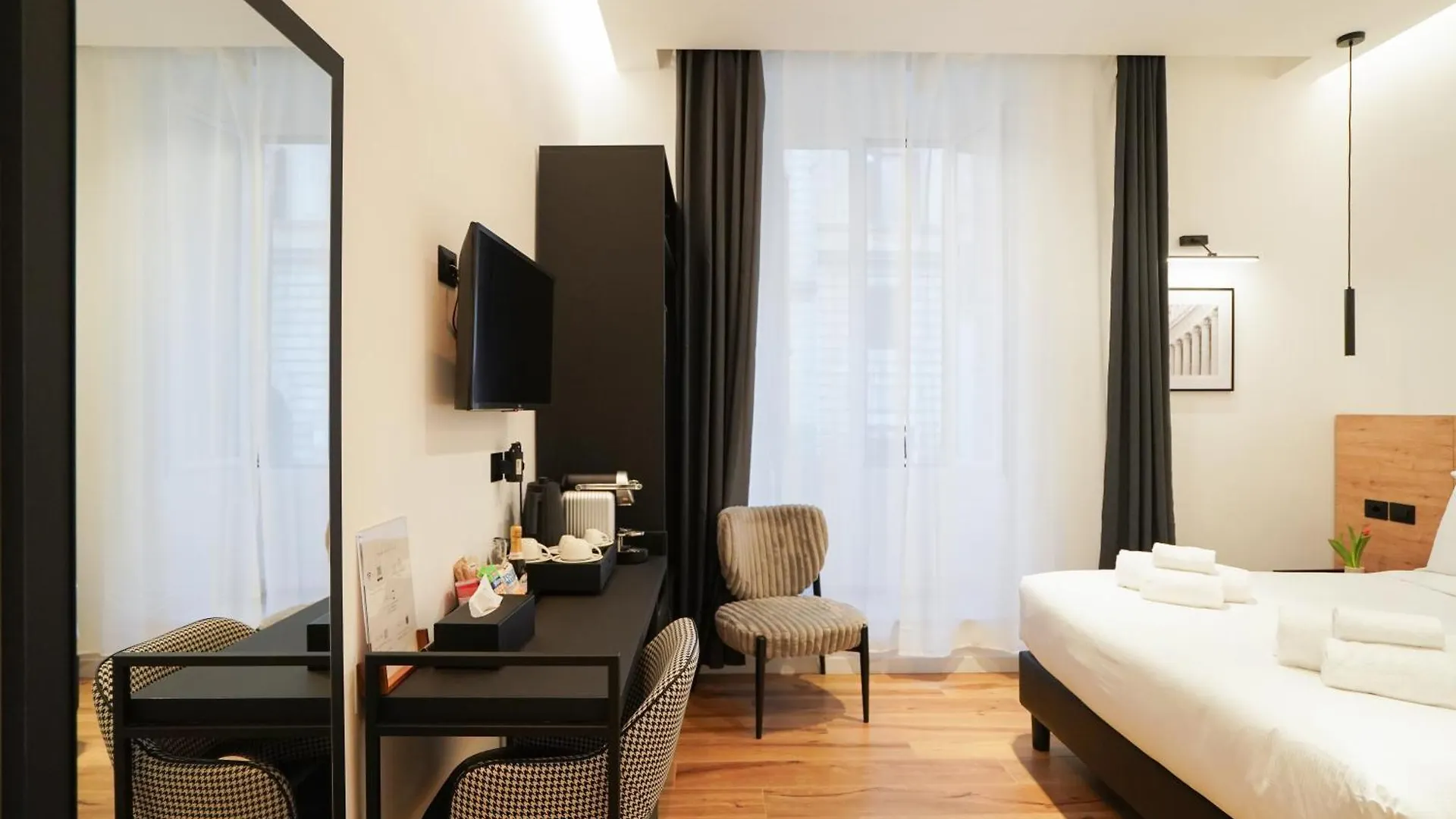 No Man'S Land Guesthouse Rome Italy