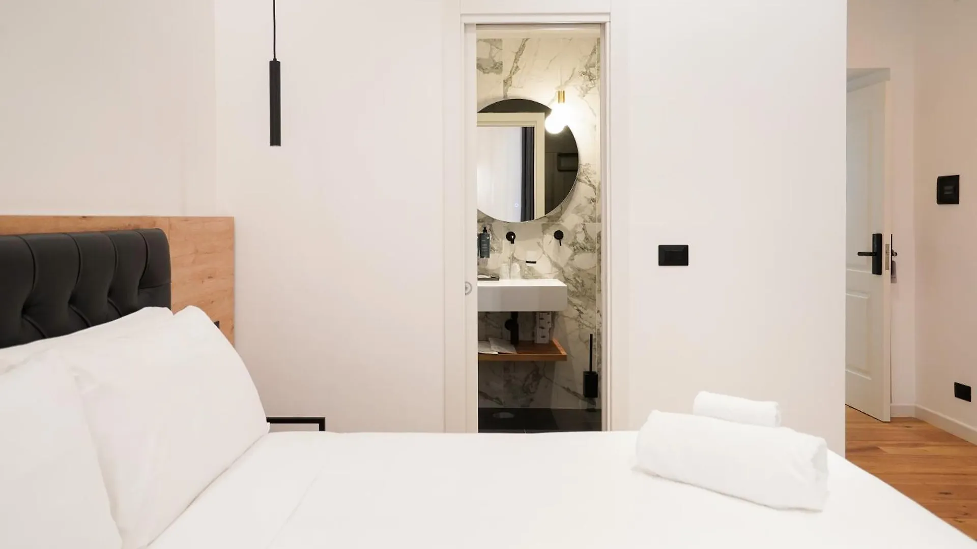 No Man'S Land Guesthouse Ρώμη Ιταλία
