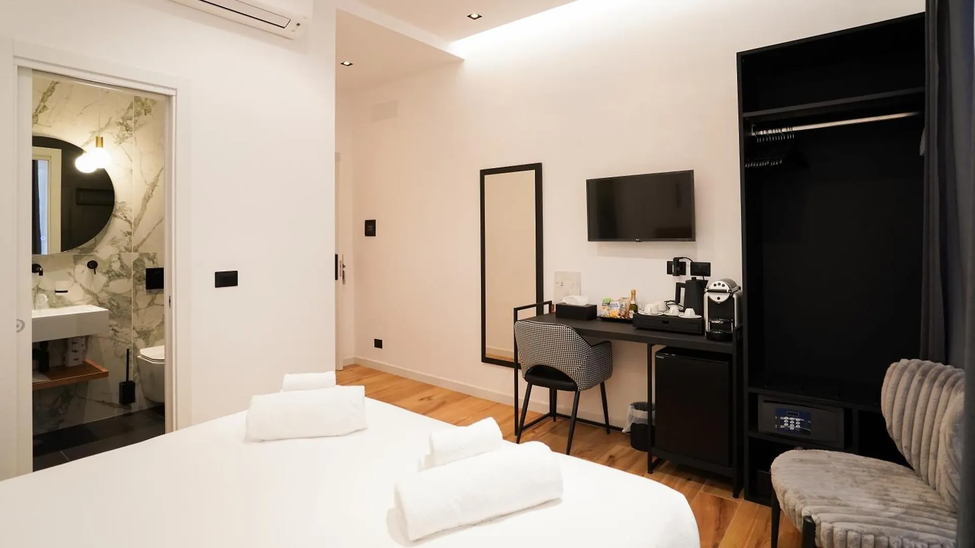No Man'S Land Guesthouse Ρώμη 0*,